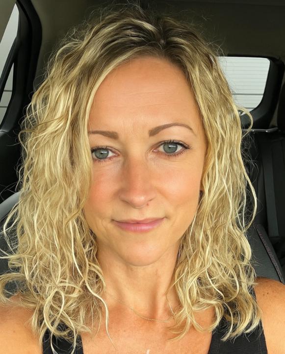 Stephanie Della Costa
