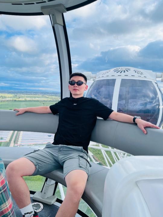 Эрдэнэбат Давгадорж