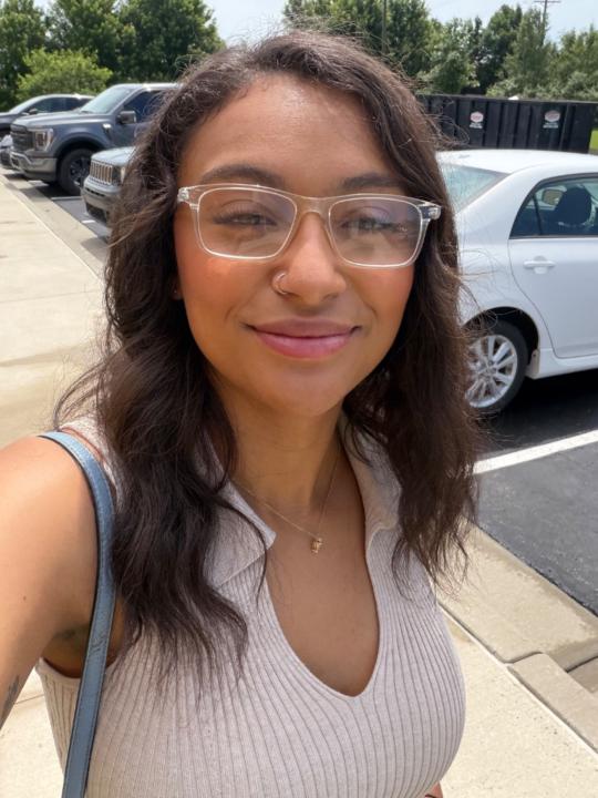 Amika Rayton
