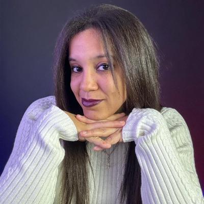 Eiviky Parrot Trainer