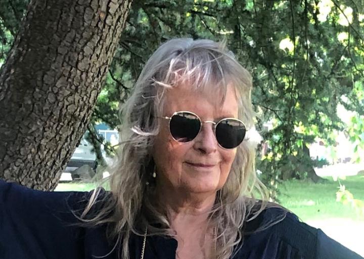 Sandra Longmore