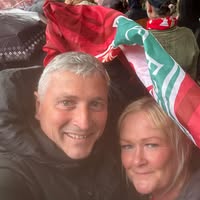 Shelly Hughes