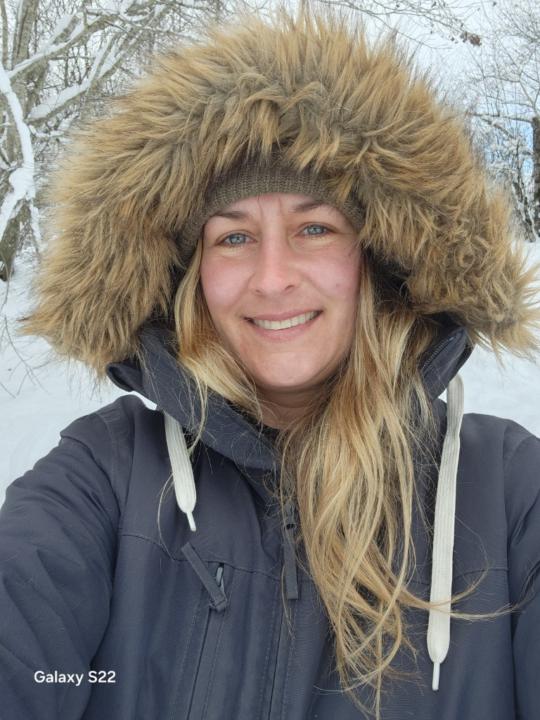 Angela VanderWal