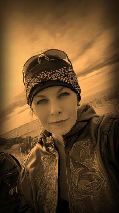 Cristy D-Larsen