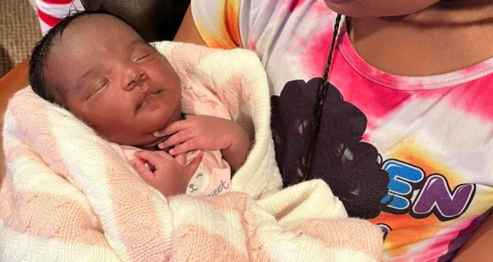 BREASTFEEDING: NO SWEAT