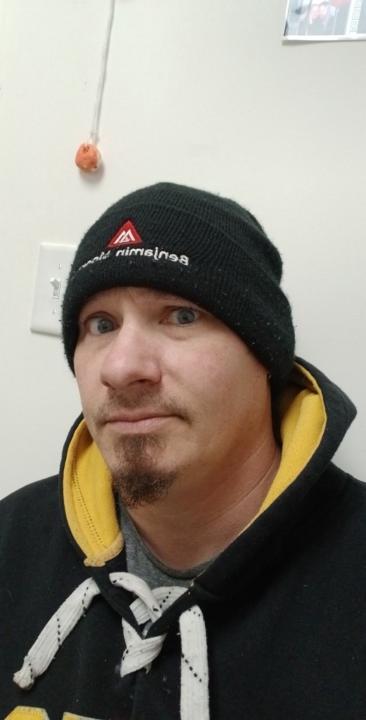Robert Holmes III