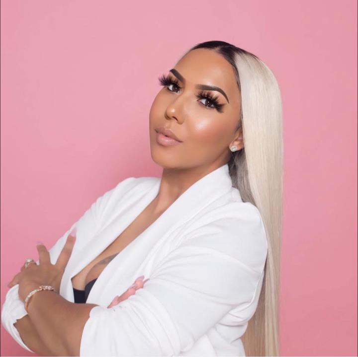 Paris Nicole