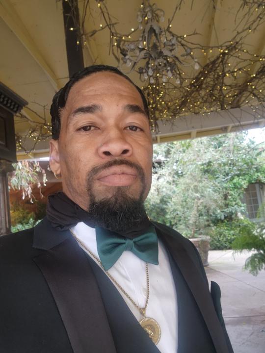 Carlos Taylor