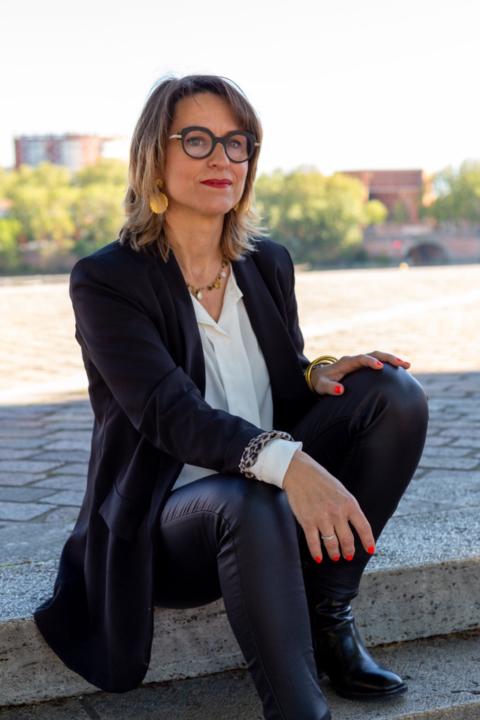 Delphine Curis