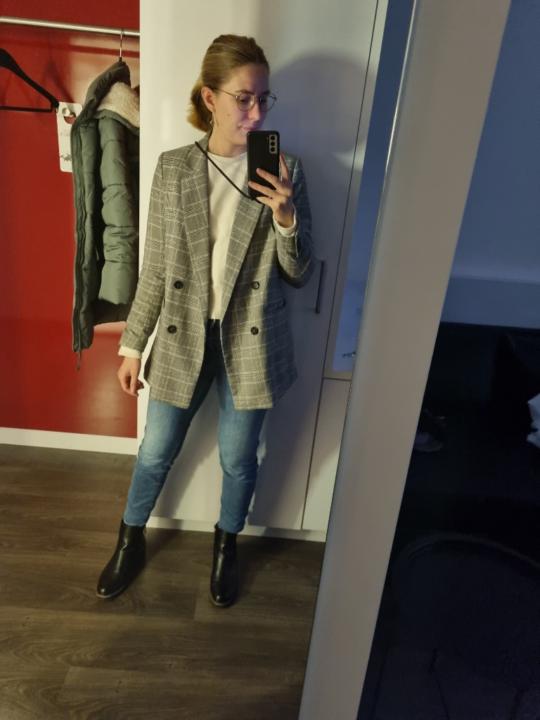 Ellena Henning