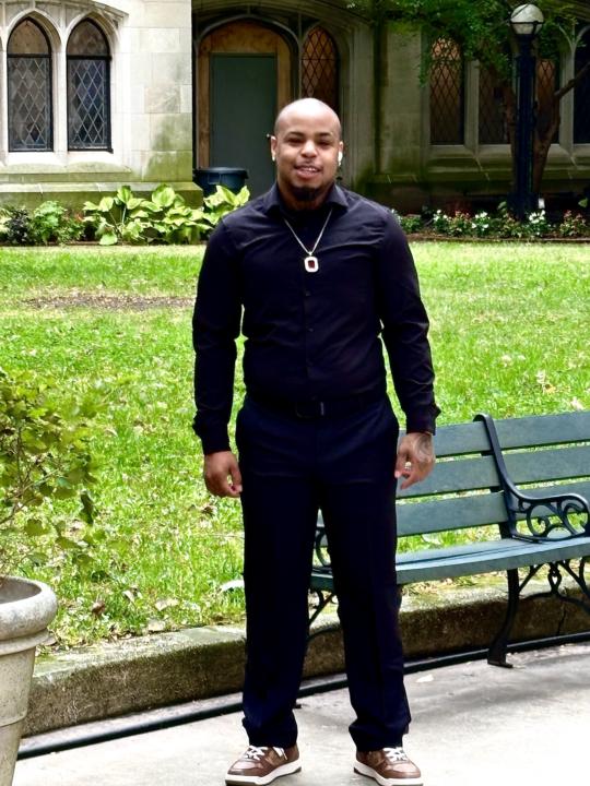 Introducing… Me, Vincere.