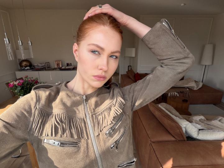 Victoria B.