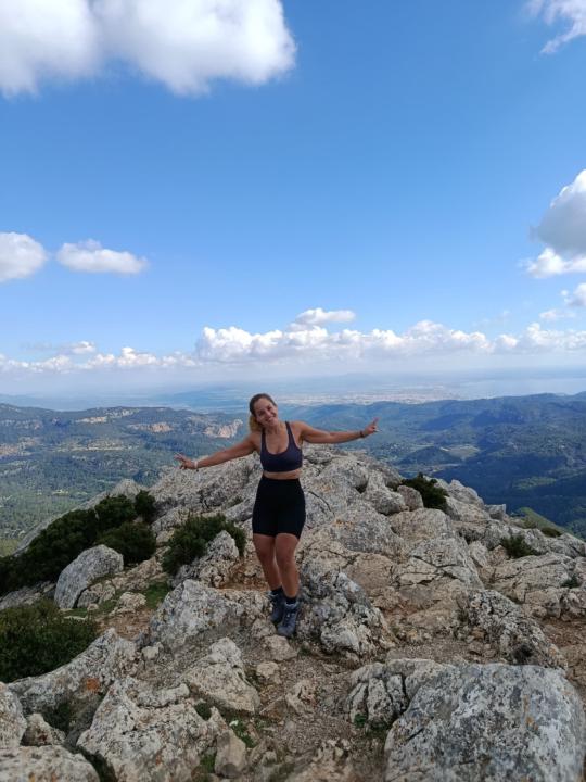 Charlotte stephanie Tutiven gines