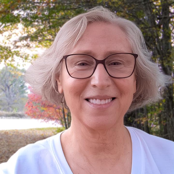 Cindy McMillion