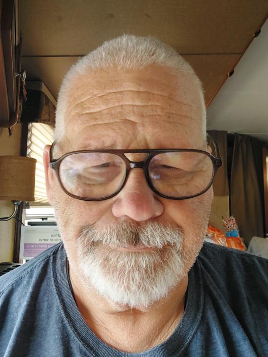 Robert Reynolds