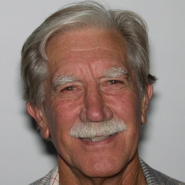 Dennis Holz