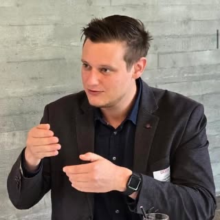Oliver Hartmann