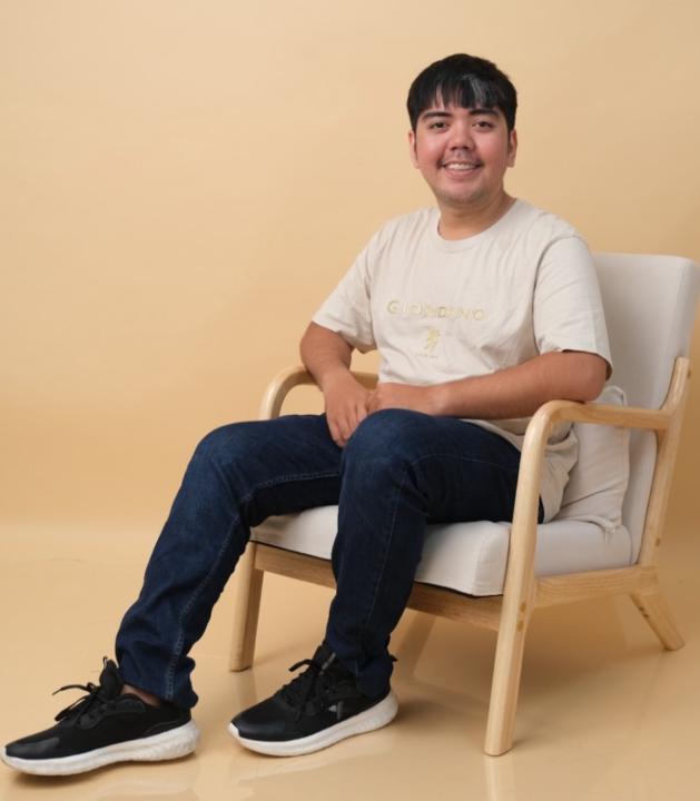 Mickel Aaron Adriano