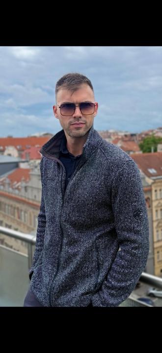 Nejat Samci