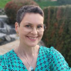 Emmanuelle Happy Swiss Vibes