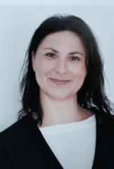 Angela Peluso