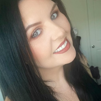 Julia Dotson