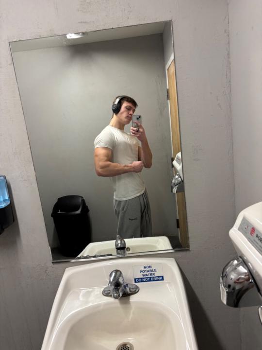 Keagan VandenEykel