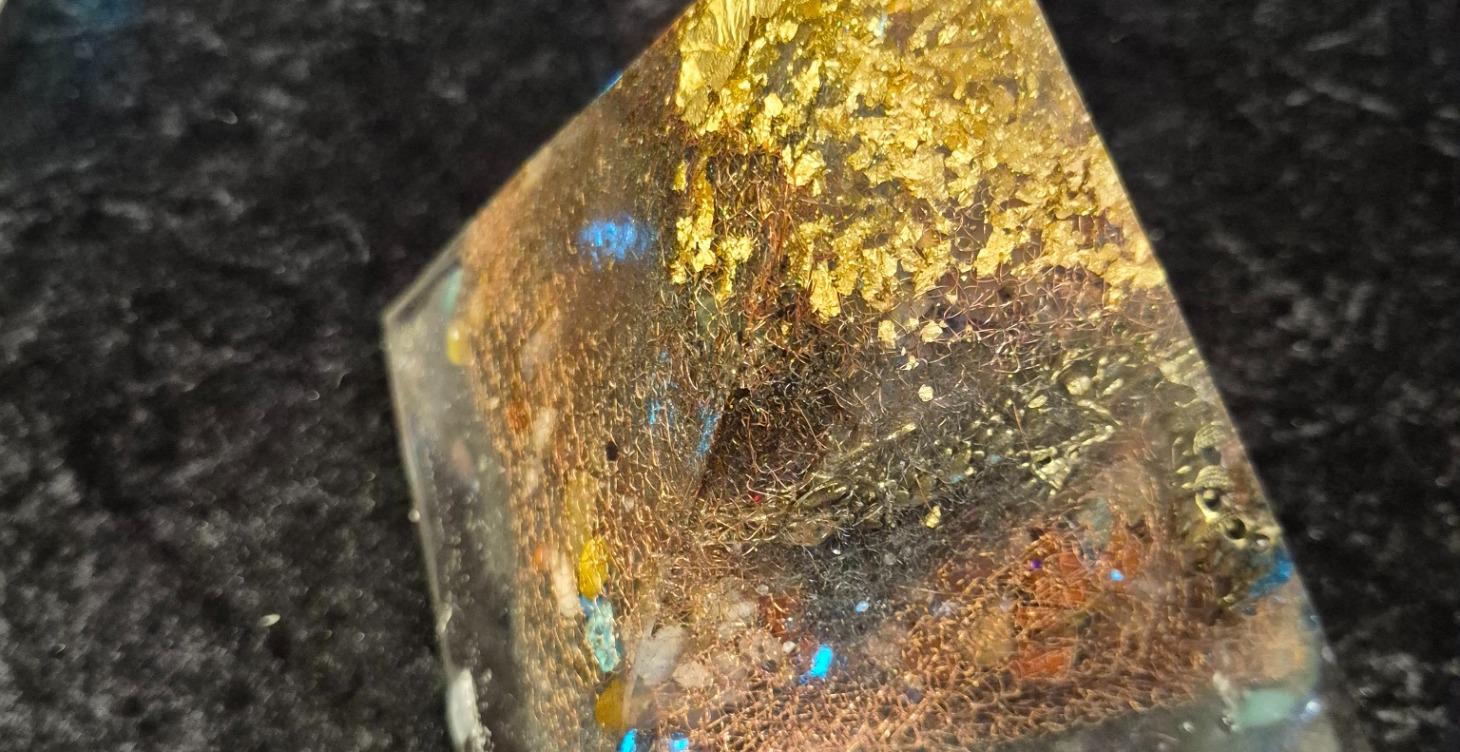 Large Pyramid size Orgonite Subscription