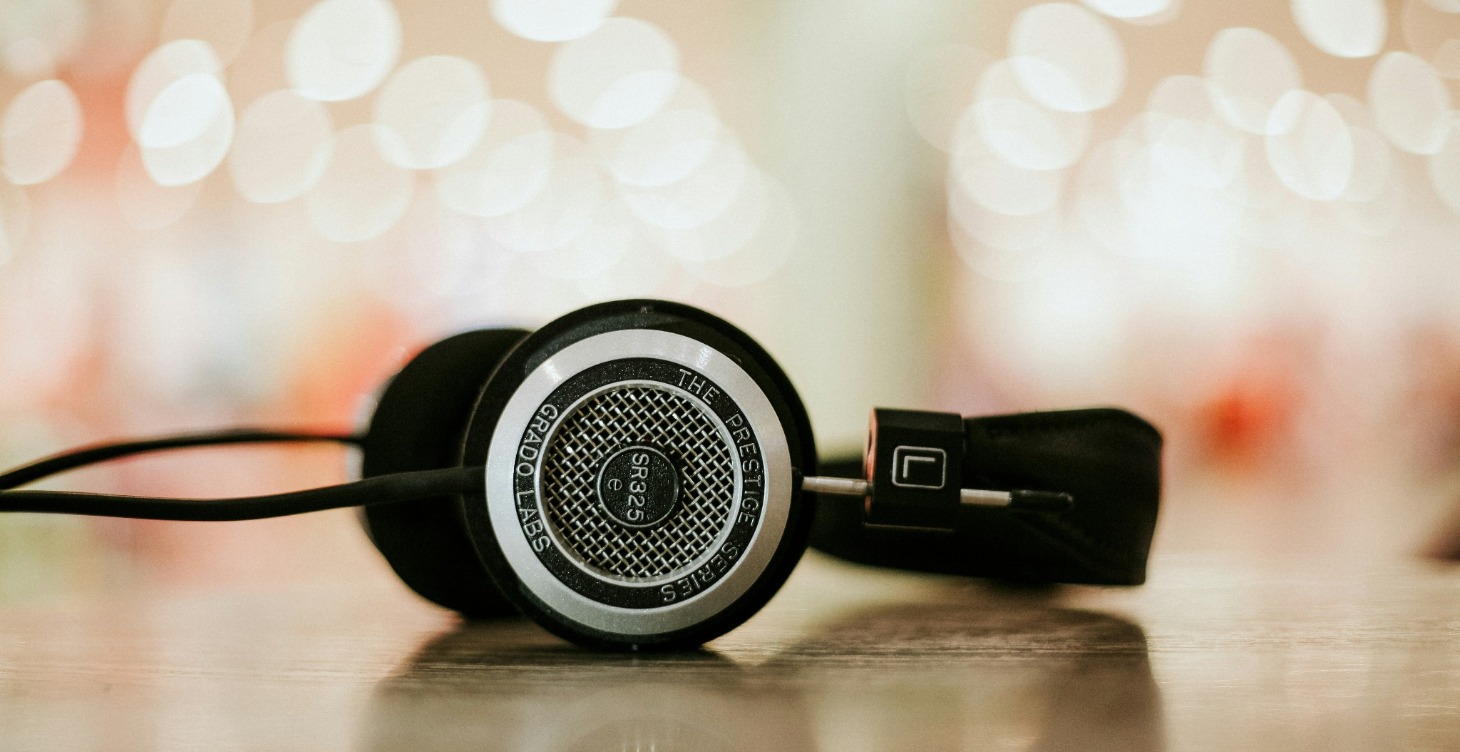 Podcasts & playlists