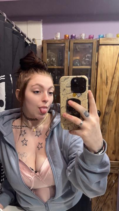 Alyson Roussel goulet