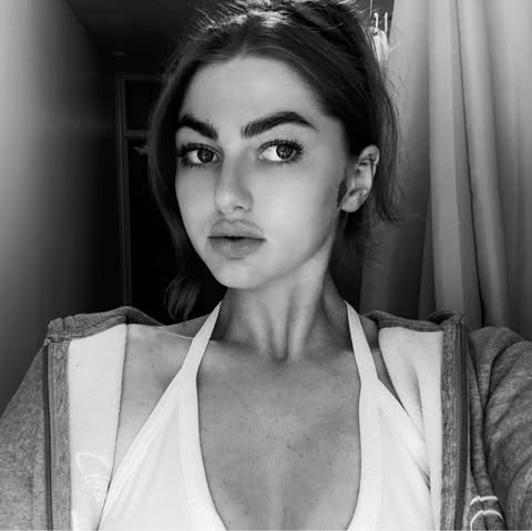Zoe Burns