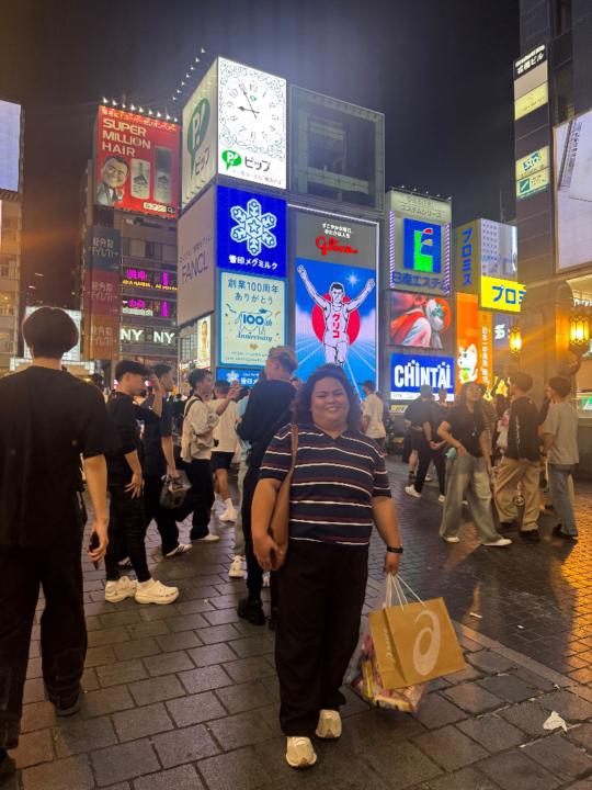 Aury Rose Villagracia