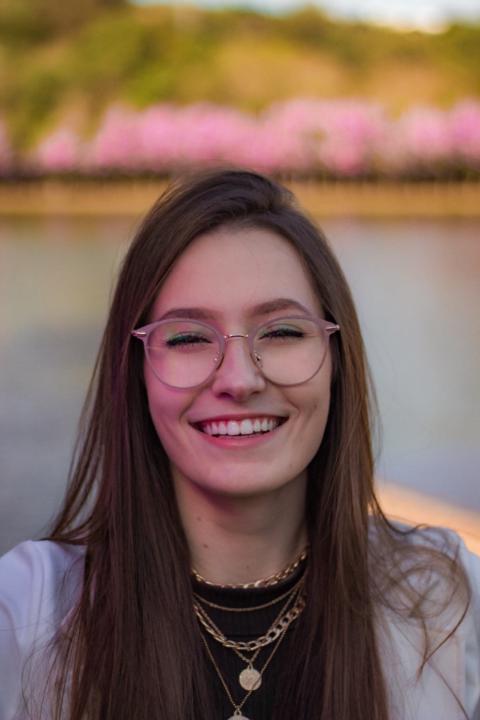 Julia Benoski