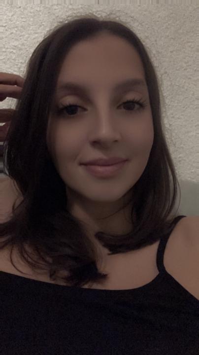 Ana R.