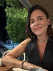 Adriana maria IñONES