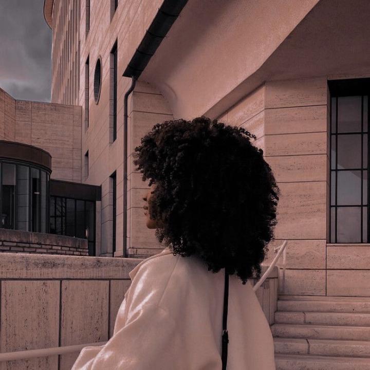 Faceless MomHustle