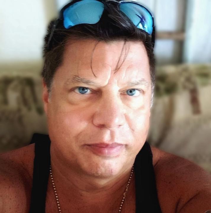 Stuart Stoops