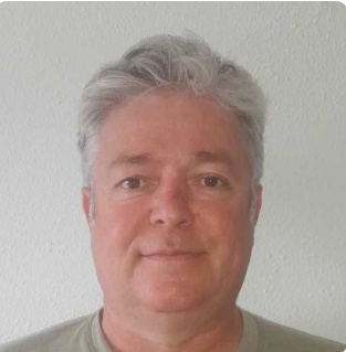 Luis Gil