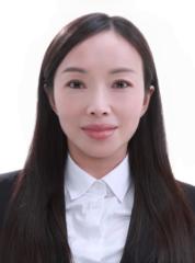秦 小 玲