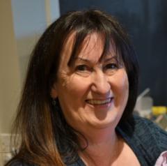 Lesley Valencich