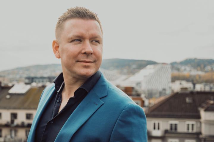 Hei, og velkommen inn i Charles Verden! 🚀