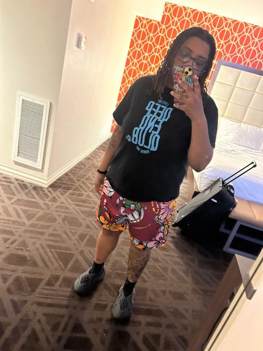 Ebony R