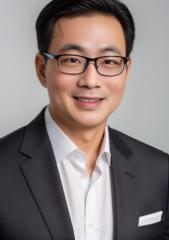Tongtong Li