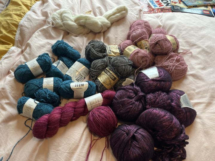 Help! Chosing the colours for the Myal3! 