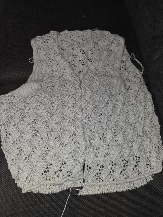 Yasmeen top