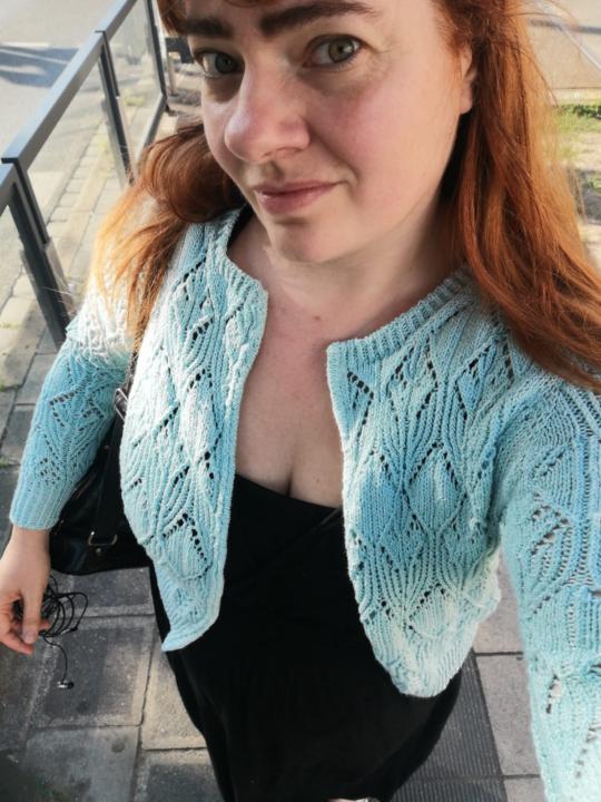 Tawus Cardigan ready!