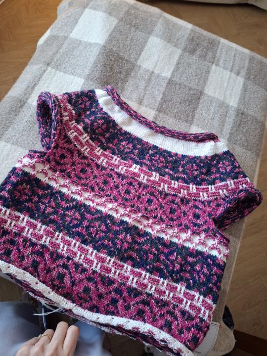 I'm way behind but really liking how its turning out! 