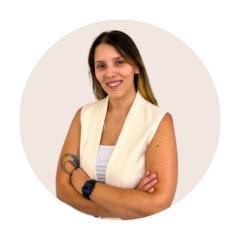 Javiera Flores