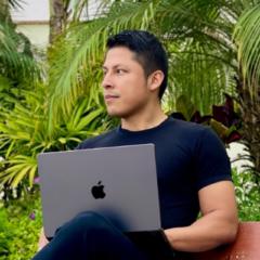 Richard Sandoval