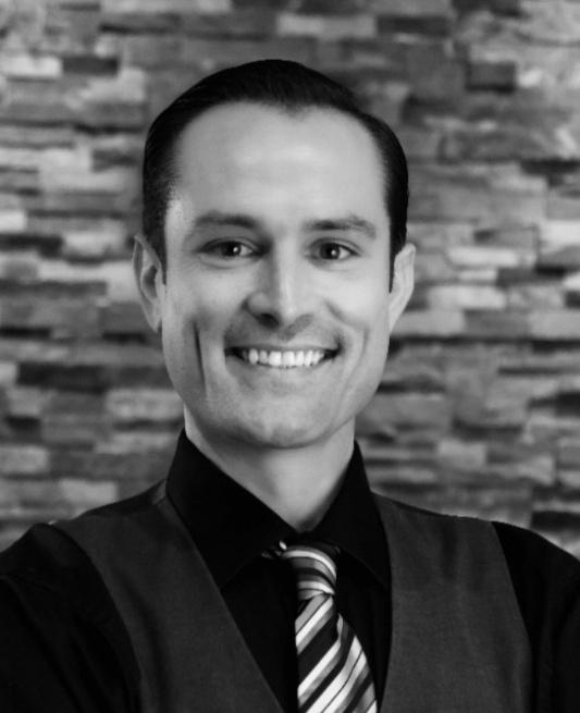 Dan Sanderson